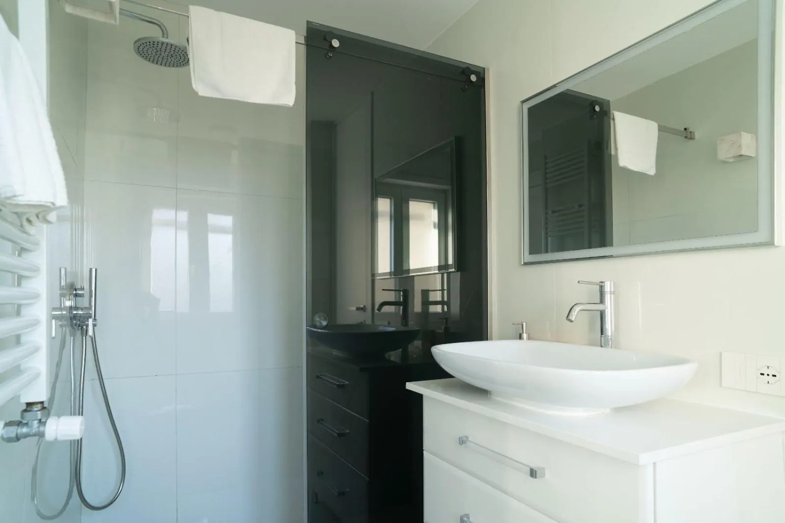 Caravaggio Luxury Apartment Naples 0*,