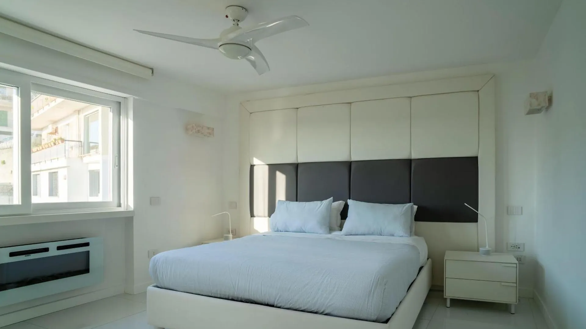 Caravaggio Luxury Apartment Naples 0*,  Italy