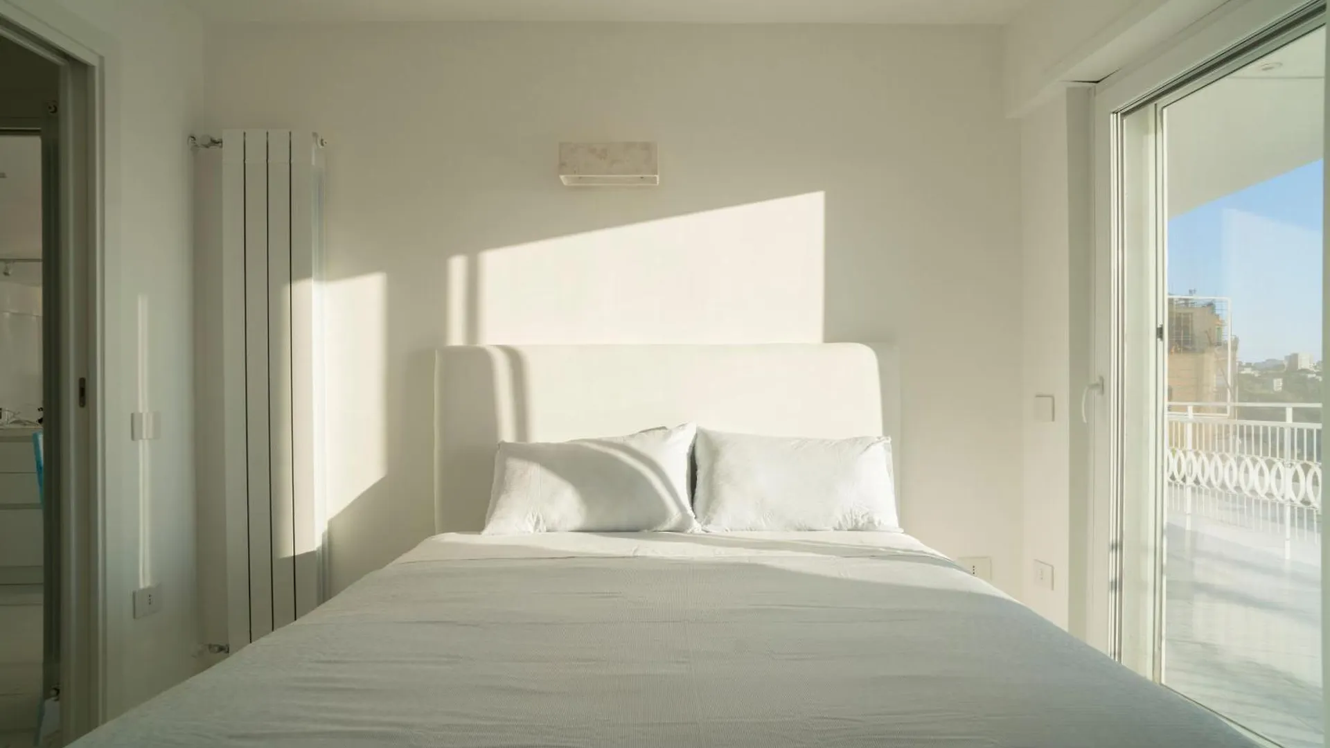 Caravaggio Luxury Apartment Naples