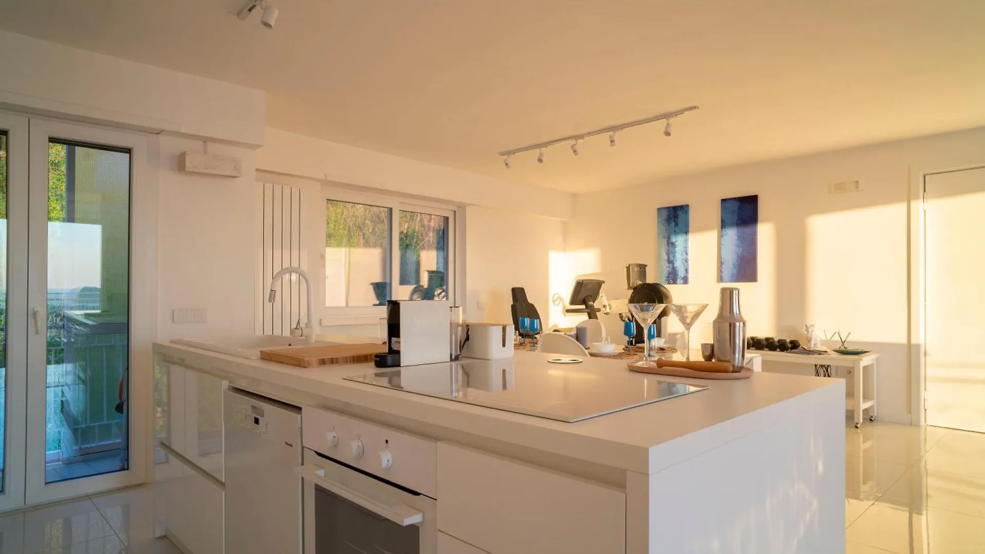 Caravaggio Luxury Apartment Naples Italy