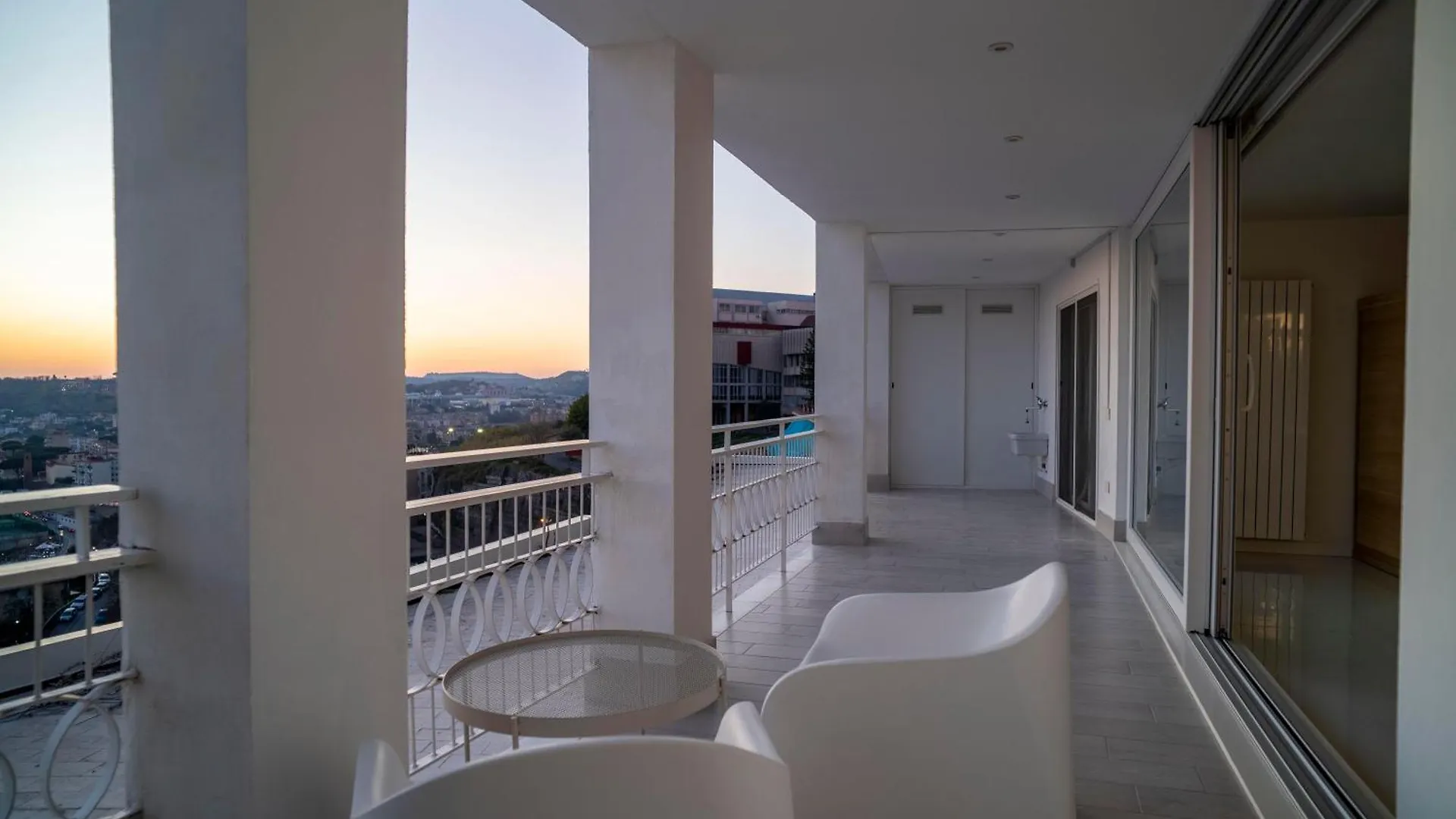Caravaggio Luxury Apartment Naples Italy