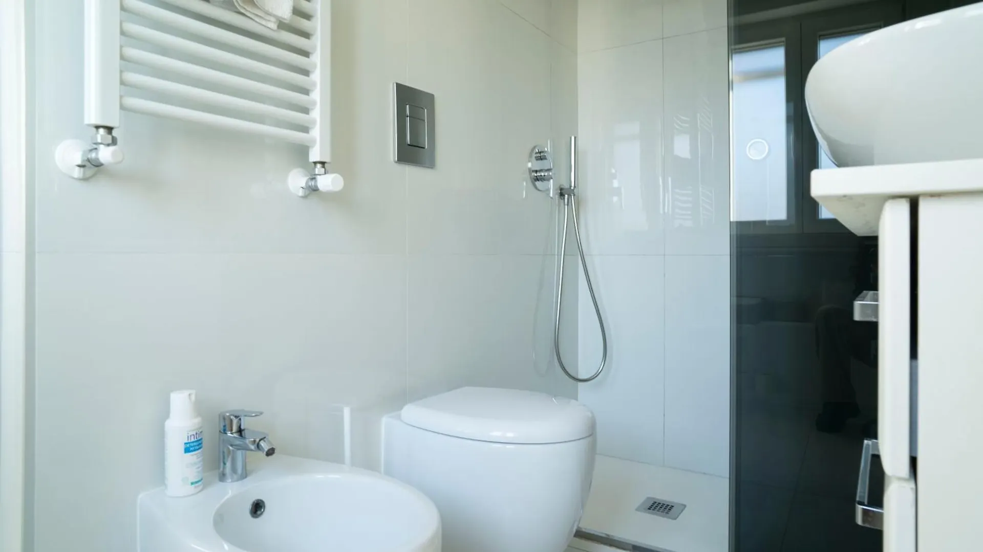 Caravaggio Luxury Apartment Naples
