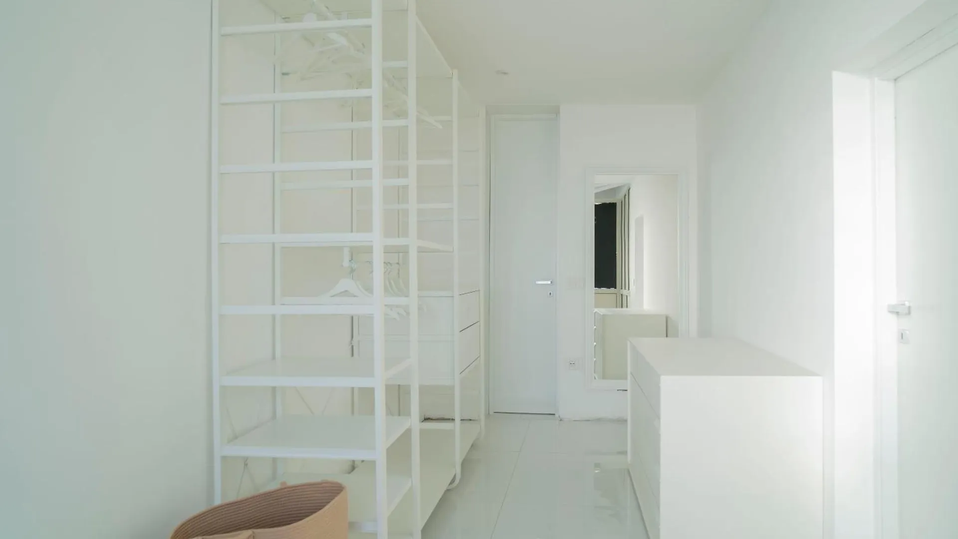 Caravaggio Luxury Apartment Naples