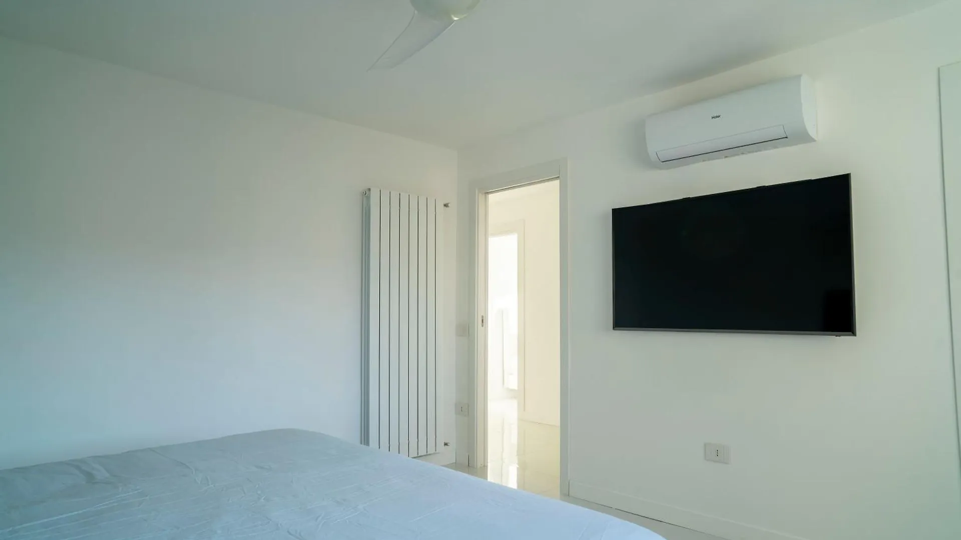 Caravaggio Luxury Apartment Naples Italy